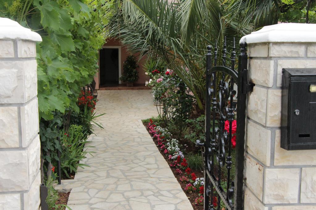 Apartments Petani Zadar Exterior foto